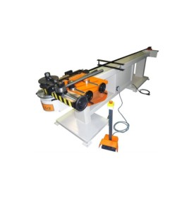 ALPHA CM 42 | Robustesse et efficacité au service de l'industrie